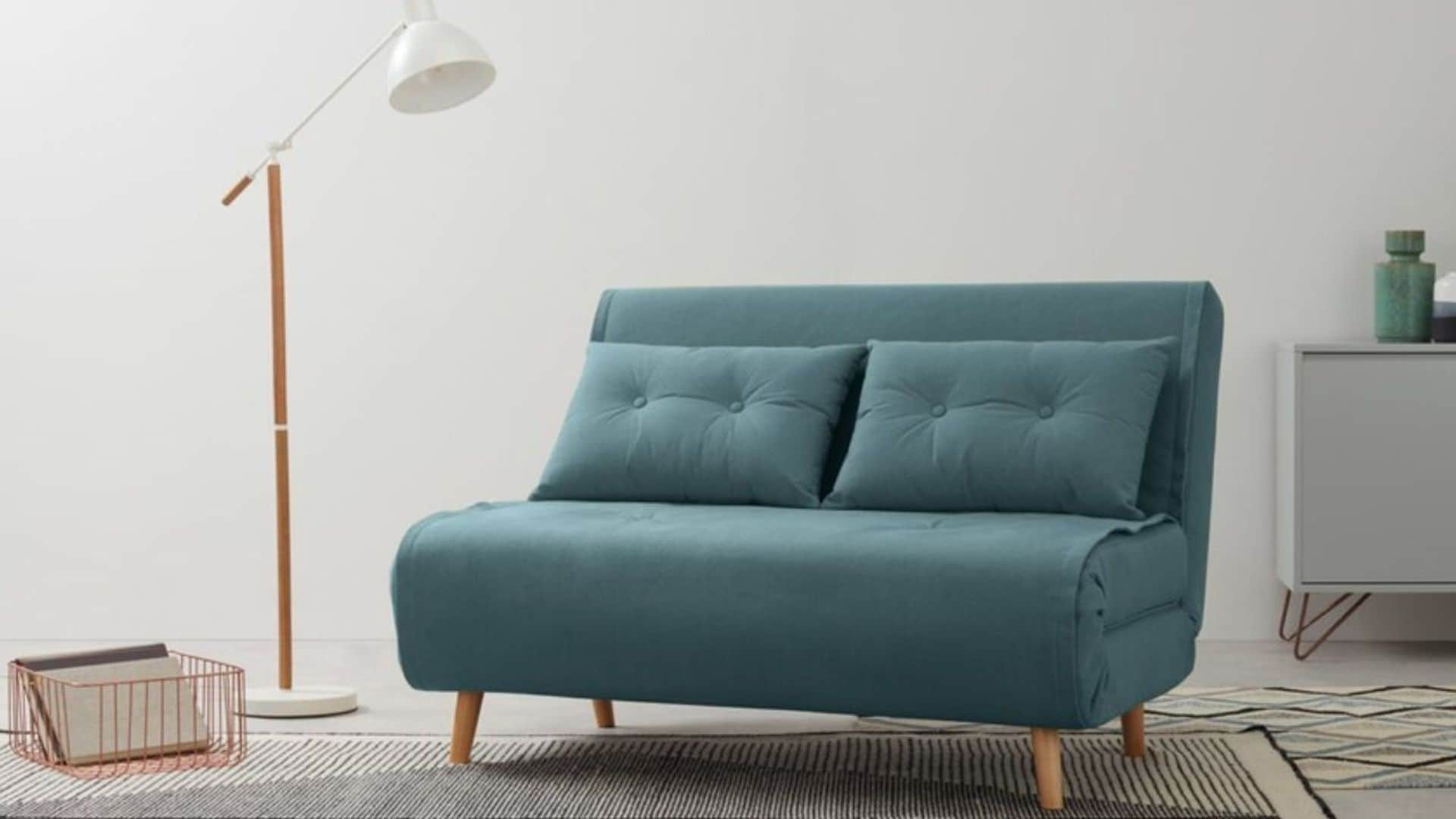 ¿Buscando optimizar el espacio de tu salón? Hazte con un sofá cama de dos plazas