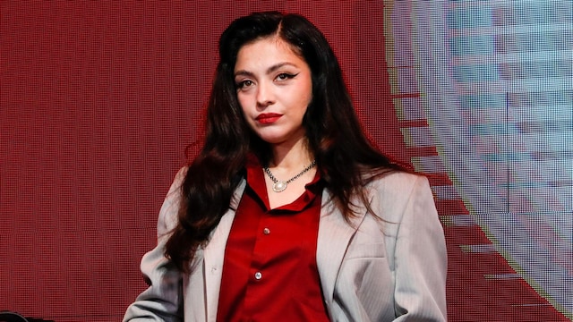 mon laferte press conference
