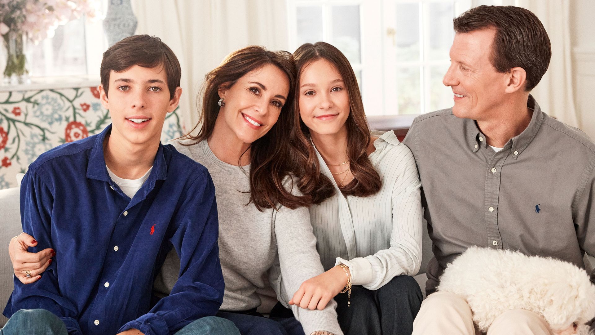 La princesa Marie, en su residencia de Washington, junto con su familia