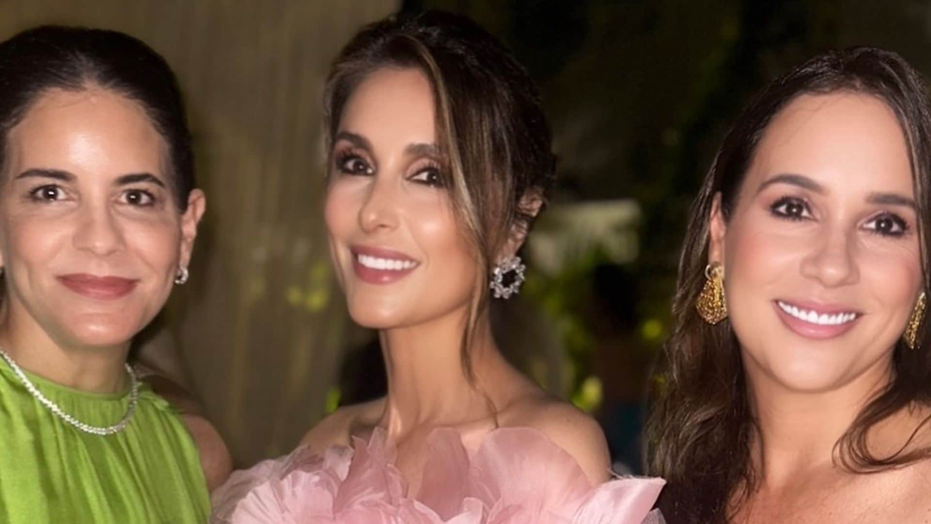 Paloma Cuevas, invitada elegante en la boda de unos amigos