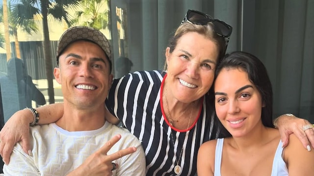 Cristiano Ronaldo y su mamá con Georgina Rodríguez