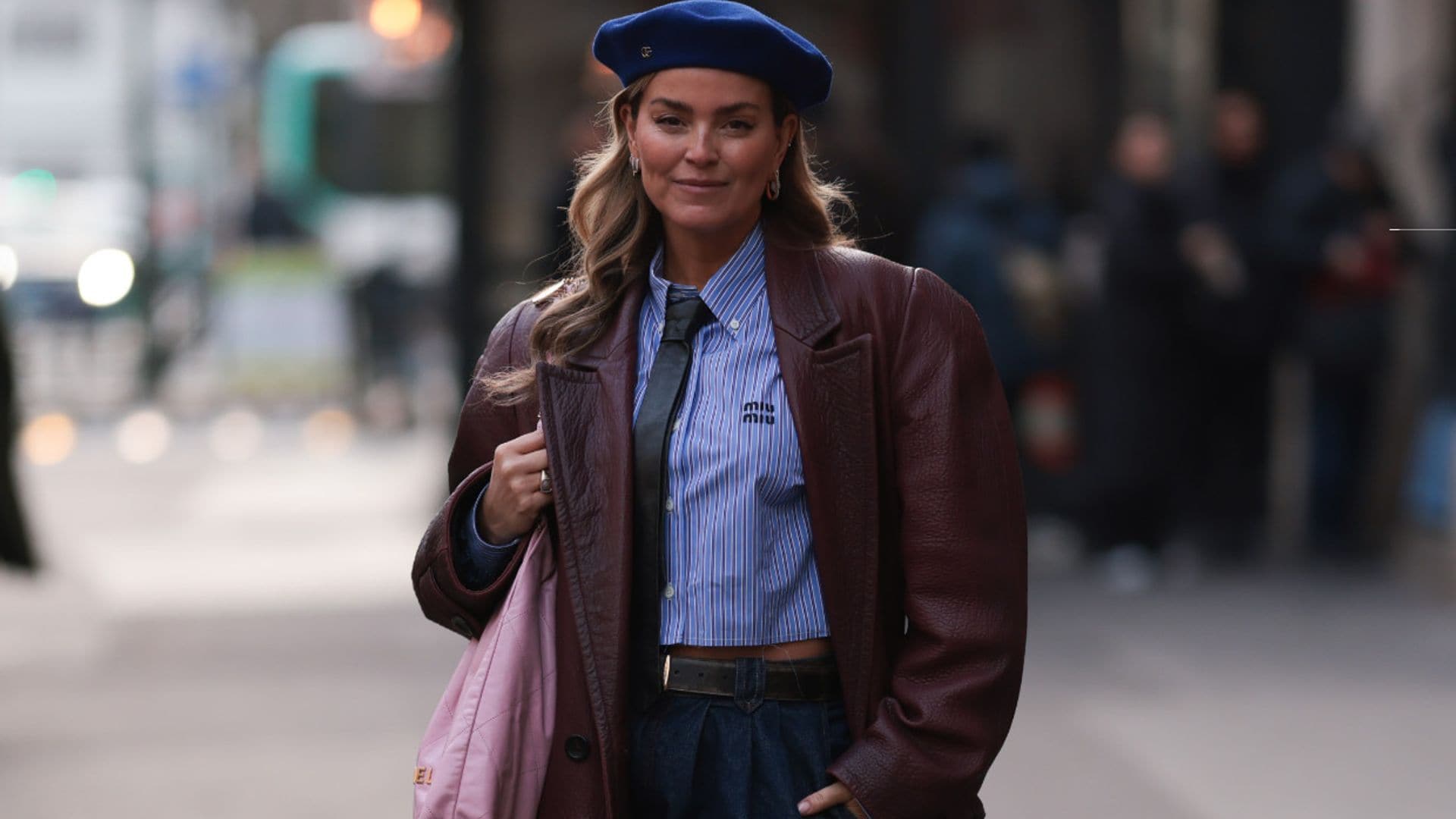 Te salvan de un 'bad hair day' y del frío: los gorros de tendencia que más favorecen