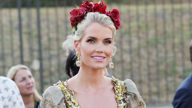 Lady Kitty Spencer en el desfile de Dolce & Gabbana Alta Moda en el Foro Romano, en Roma