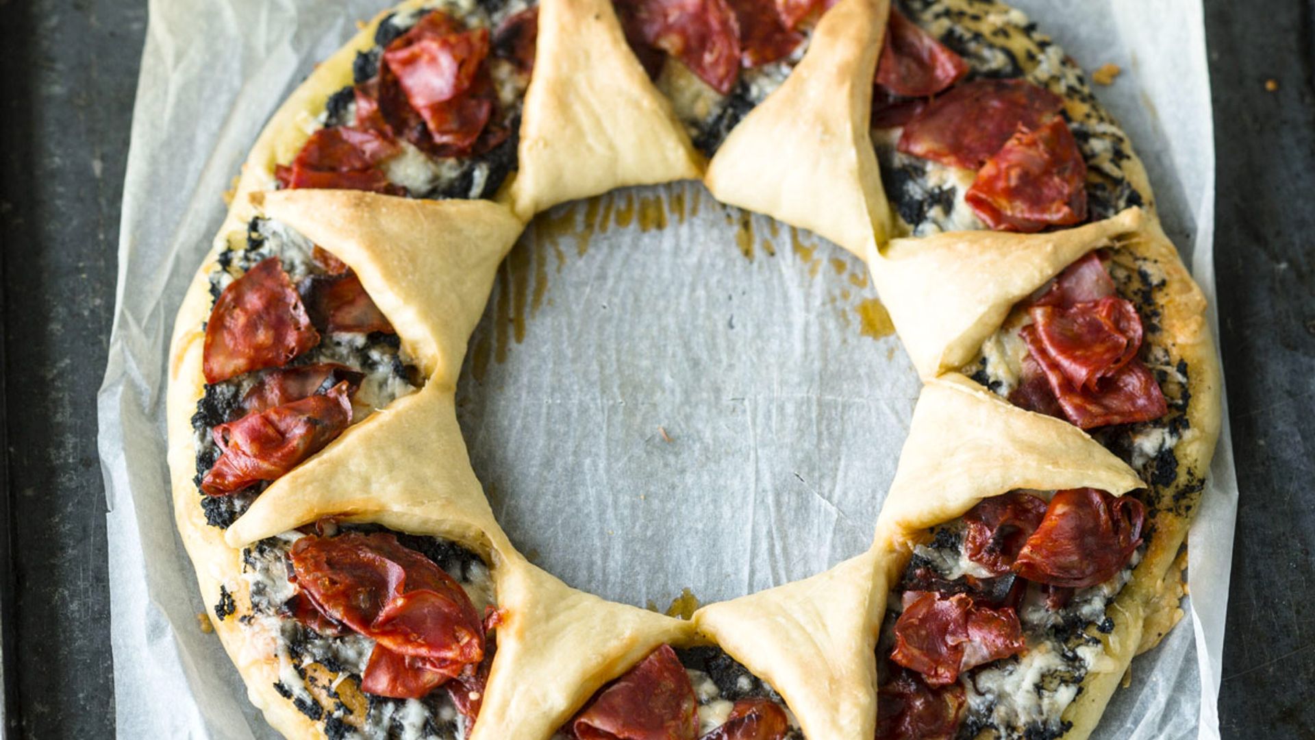 Rosca estrellada con chorizo ibérico de Guijuelo