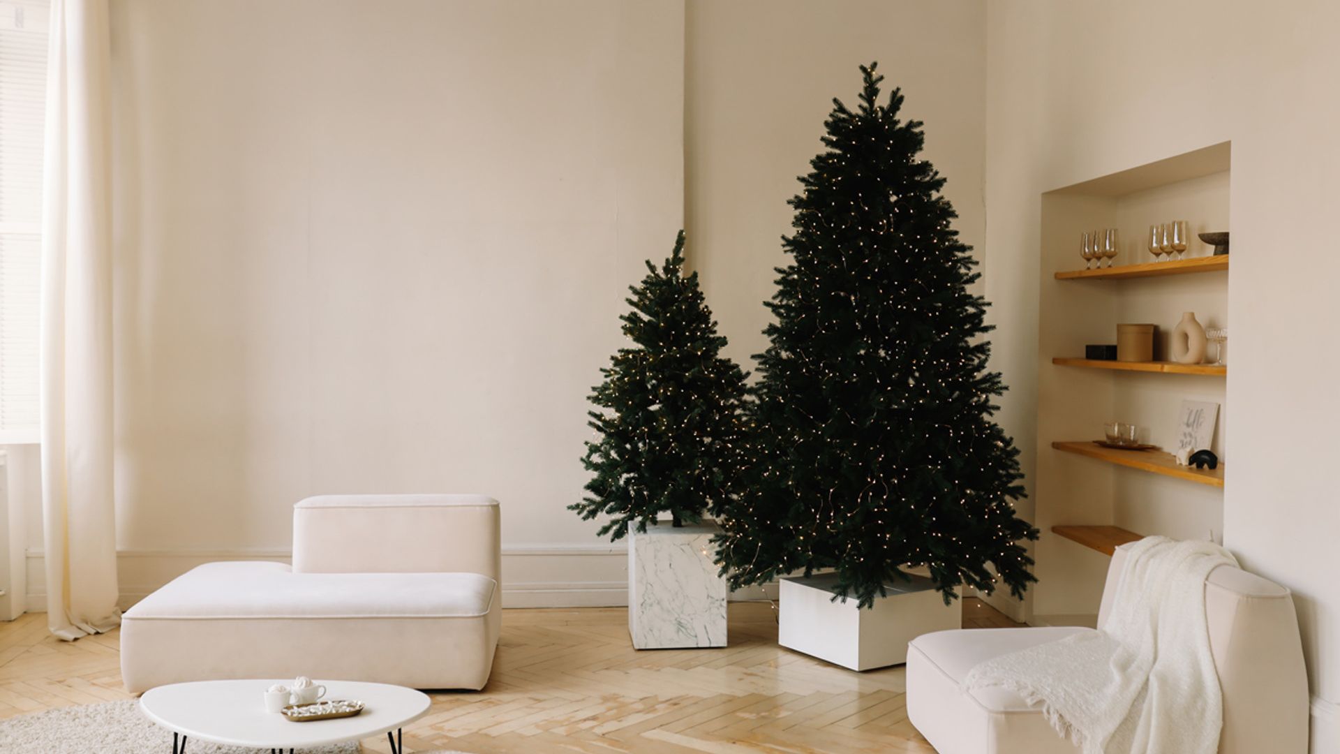 Seleccionamos los árboles de Navidad más bonitos para decorar tu casa estas fiestas