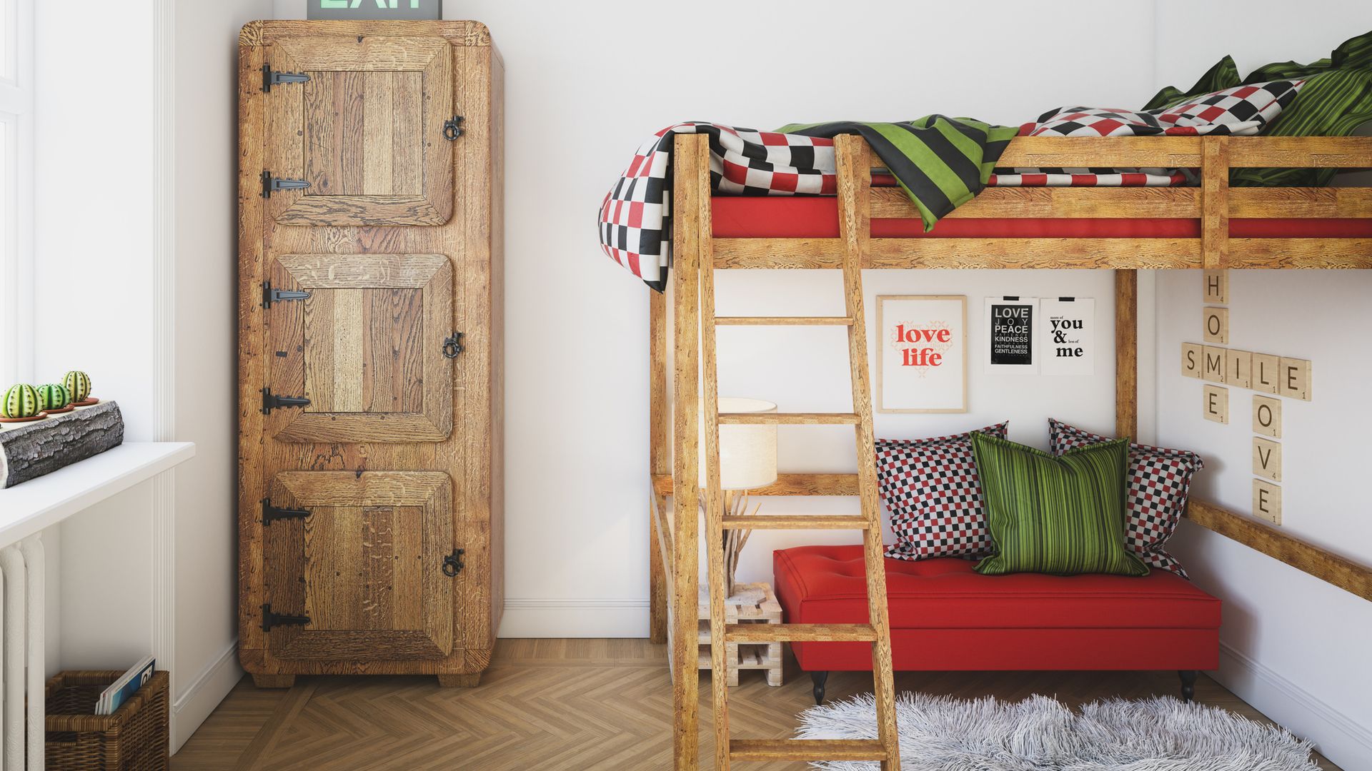 Habitación juvenil pequeña en blanco, rojo y verde, con muebles de madera y una cama elevada con espacio de ocio abajo. Entra luz natural por una ventana lateral en la izquierda, con suelos de madera y techos altos.