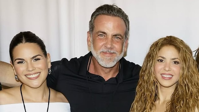 Shakira con Carlos Ponce y Karina Banda