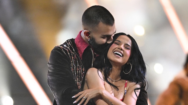 Becky G y Manuel Turizo elevan la temperatura y ponen a todos a bailar en los AMAs