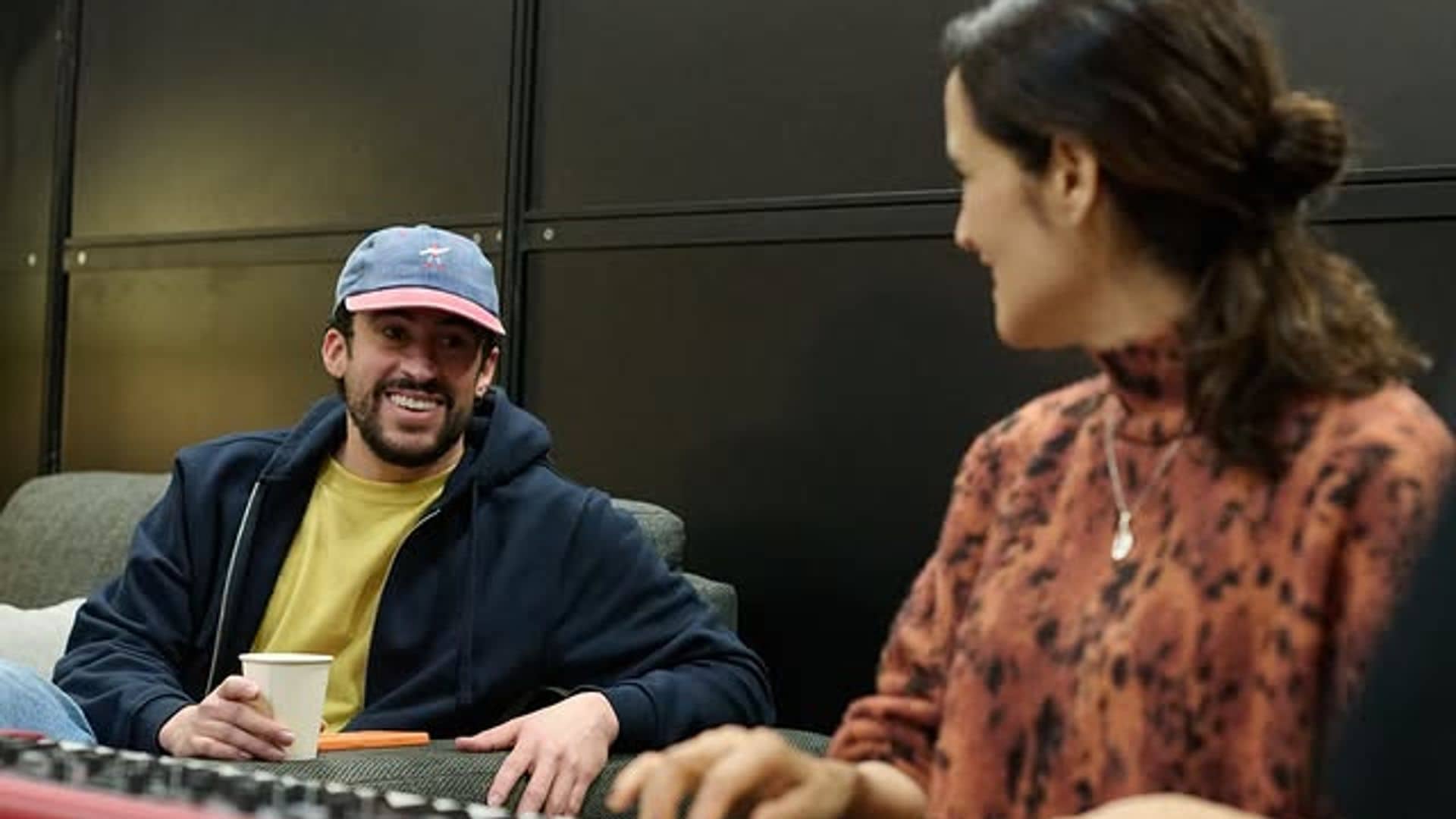 Julieta Venegas y Bad Bunny colaboraron por primera vez en 2021 con el tema 'Lo siento bb :/'