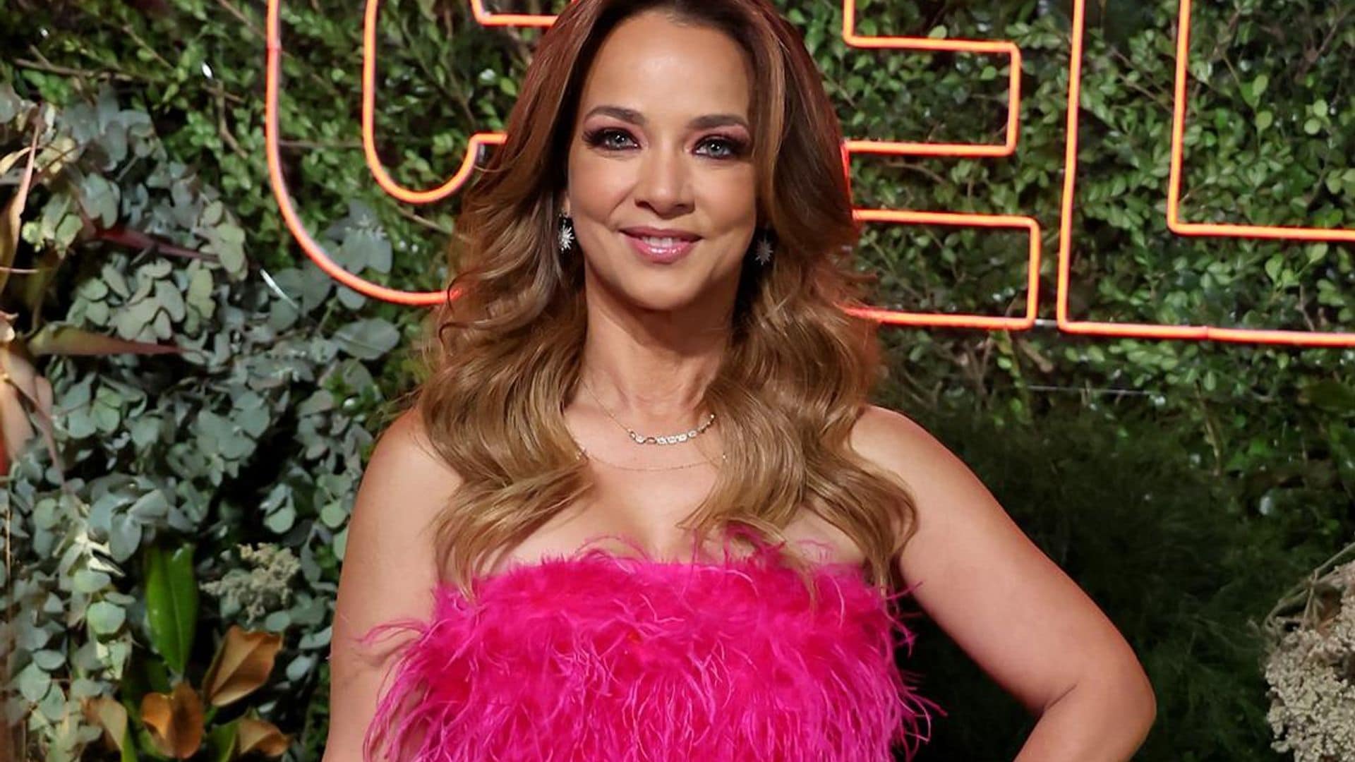 Adamari López revela lo que busca realmente en el amor y nos cuenta sus planes para San Valentín