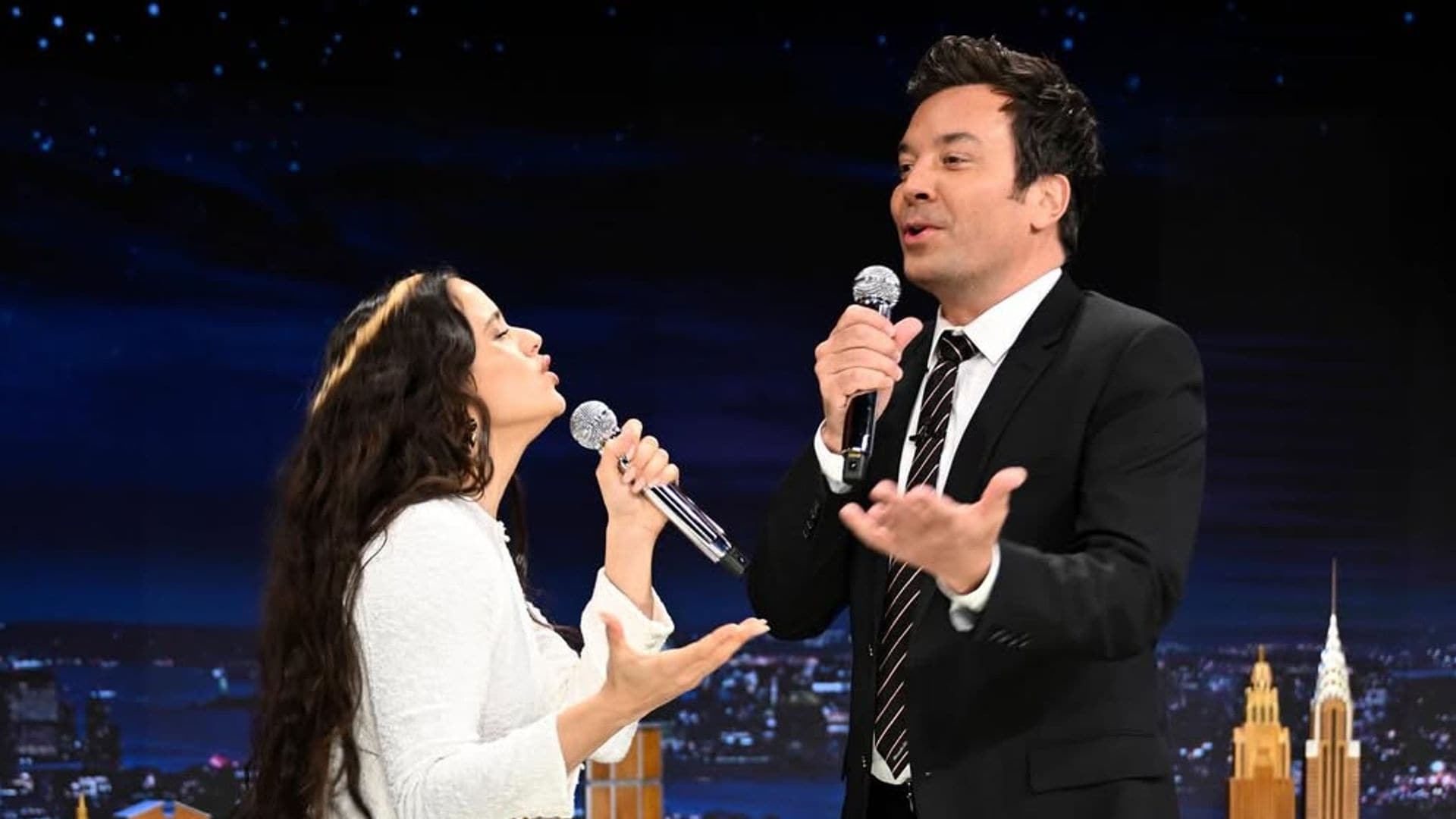 Rosalía en 'The Tonight Show', el programa de Jimmy Fallon