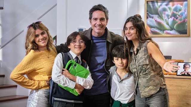 César Costa, Romina Poza, Ana Tena, Erick Velarde y David Aguilar