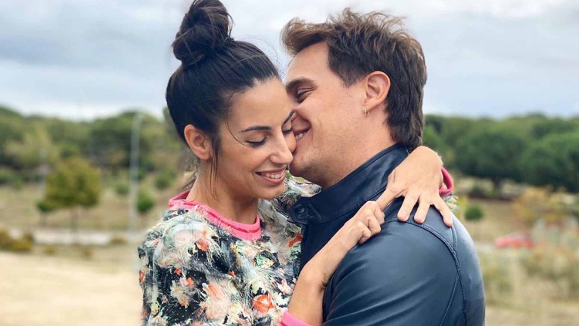 Christian Gálvez se pone romántico en el 40º cumpleaños de Almudena Cid: 'Mi musa. No me faltes nunca'