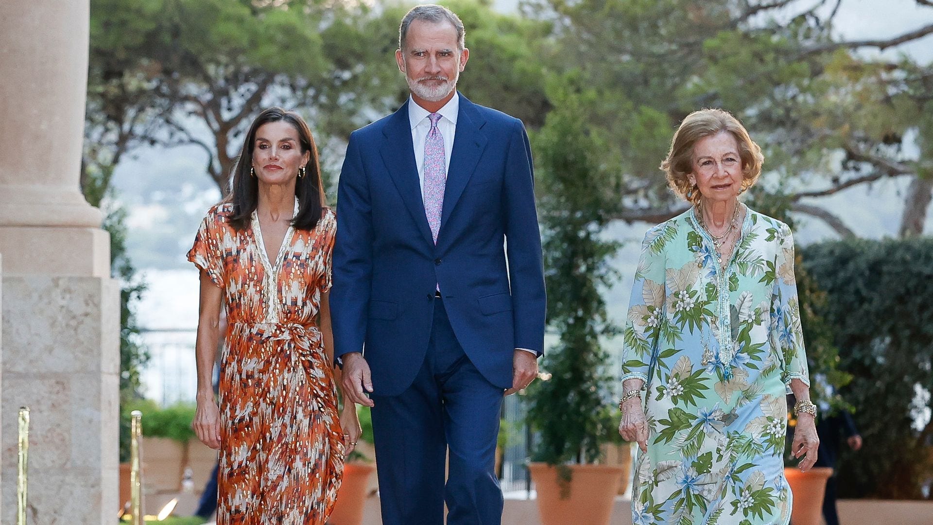 Los Reyes y doña Sofía en la recepción de Marivent