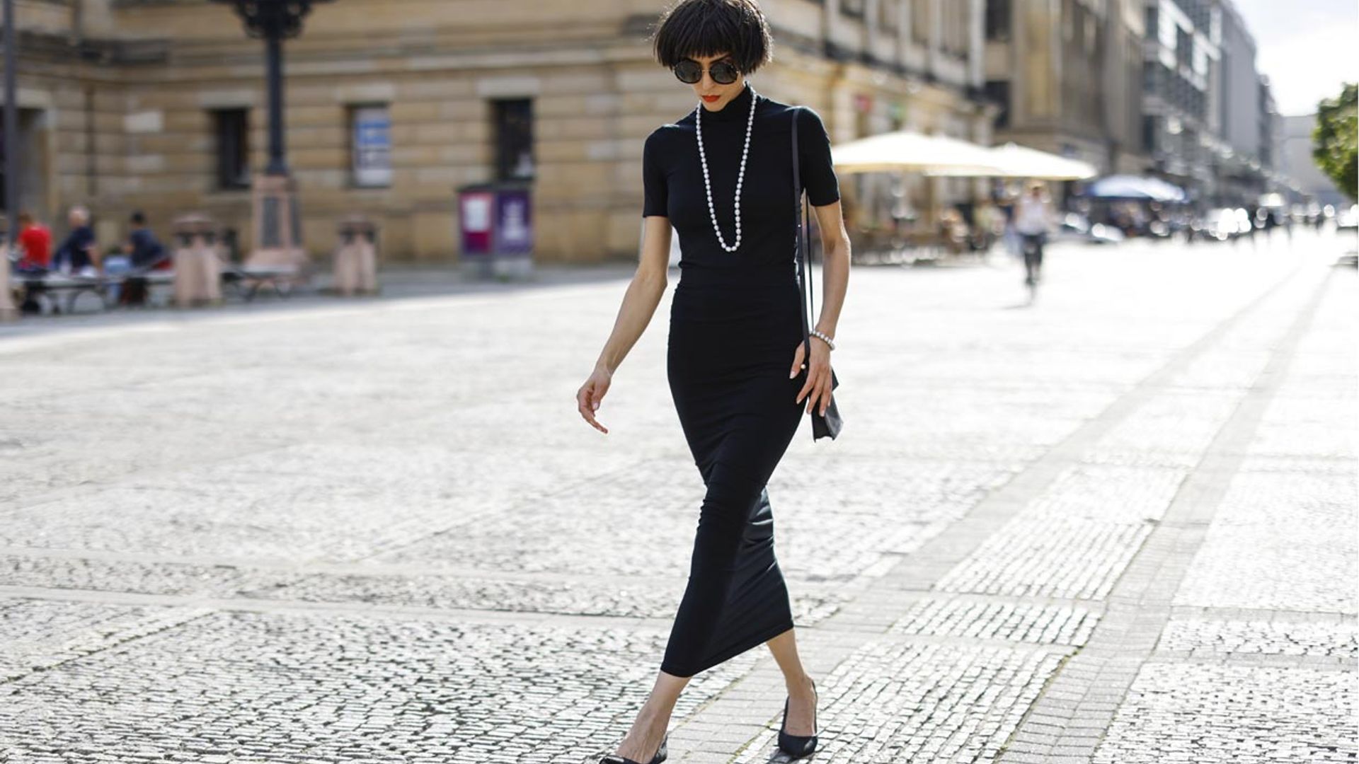 Todo lo que un vestido largo de punto puede hacer por tu look en los días más fríos
