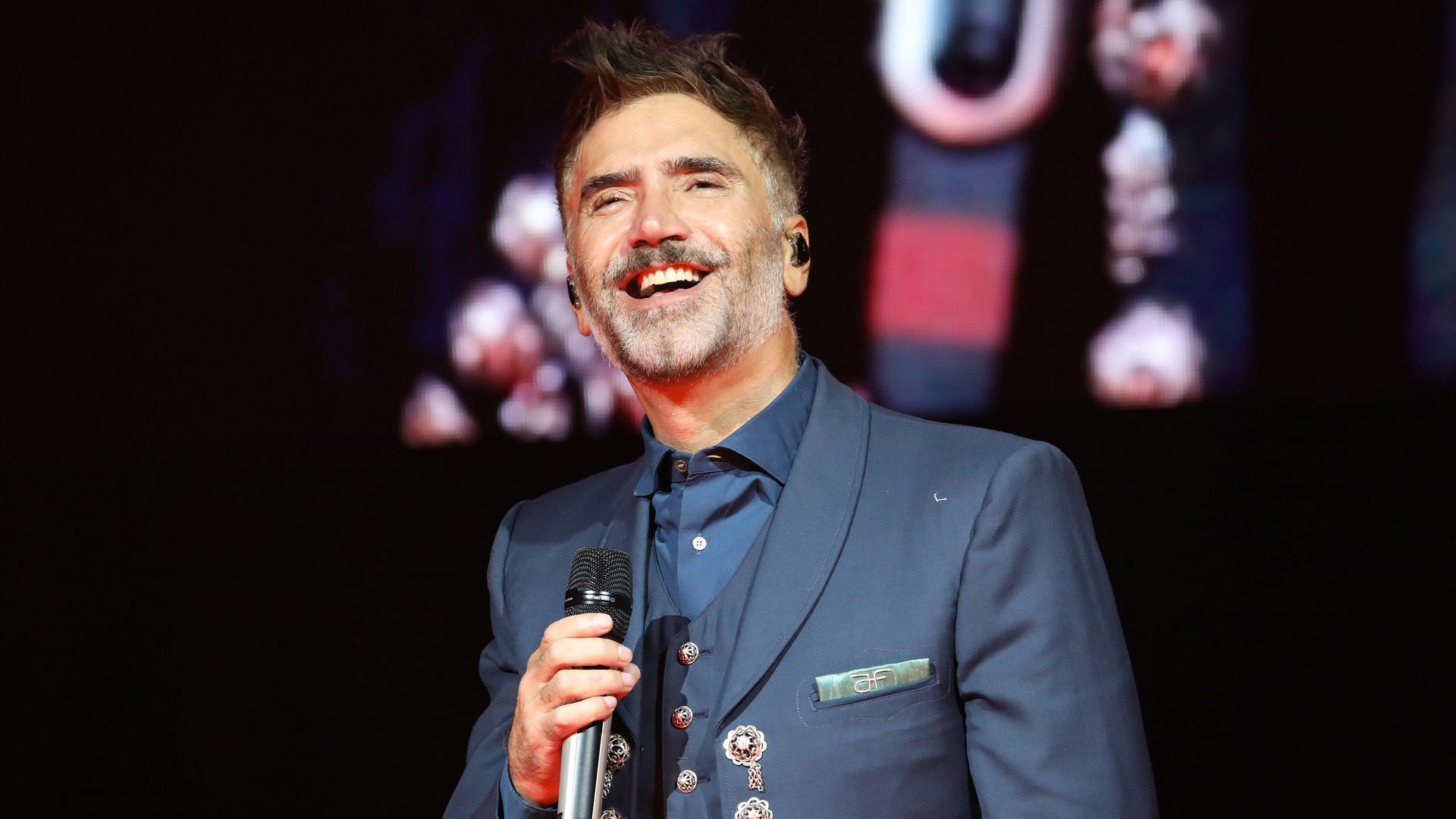 Alejandro Fernández lanza importante advertencia a sus fans: 'Cuídense ...