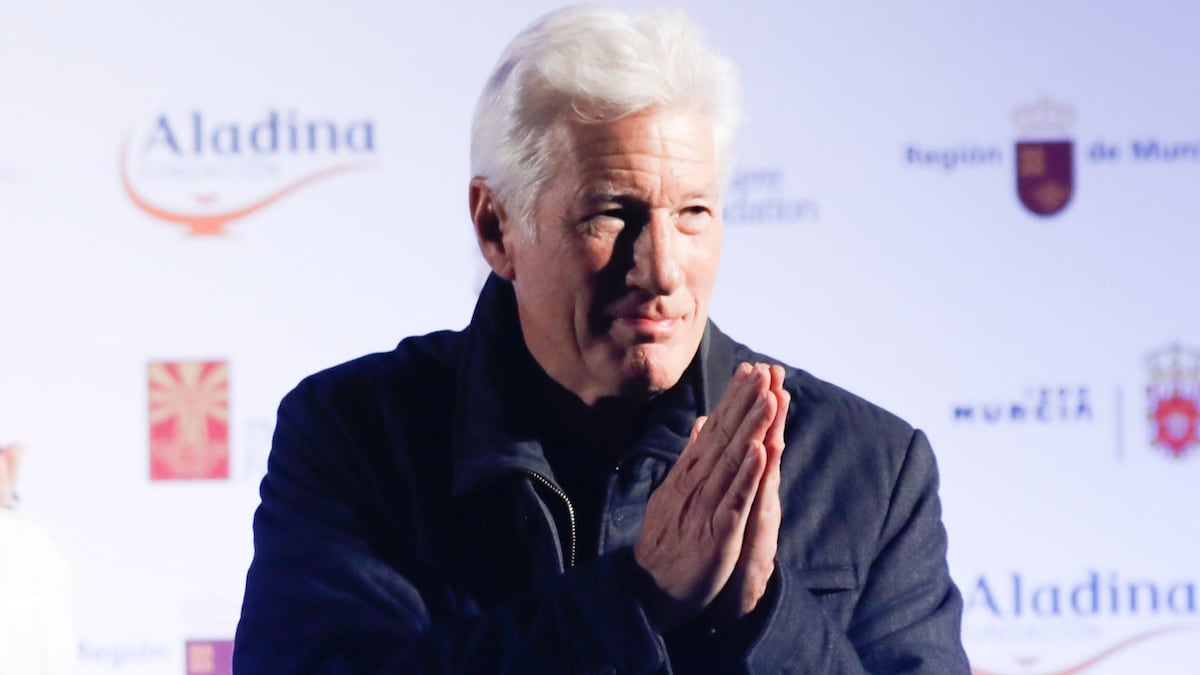 Richard Gere conquista Murcia: emoción, saludo en español y confusión con un doble