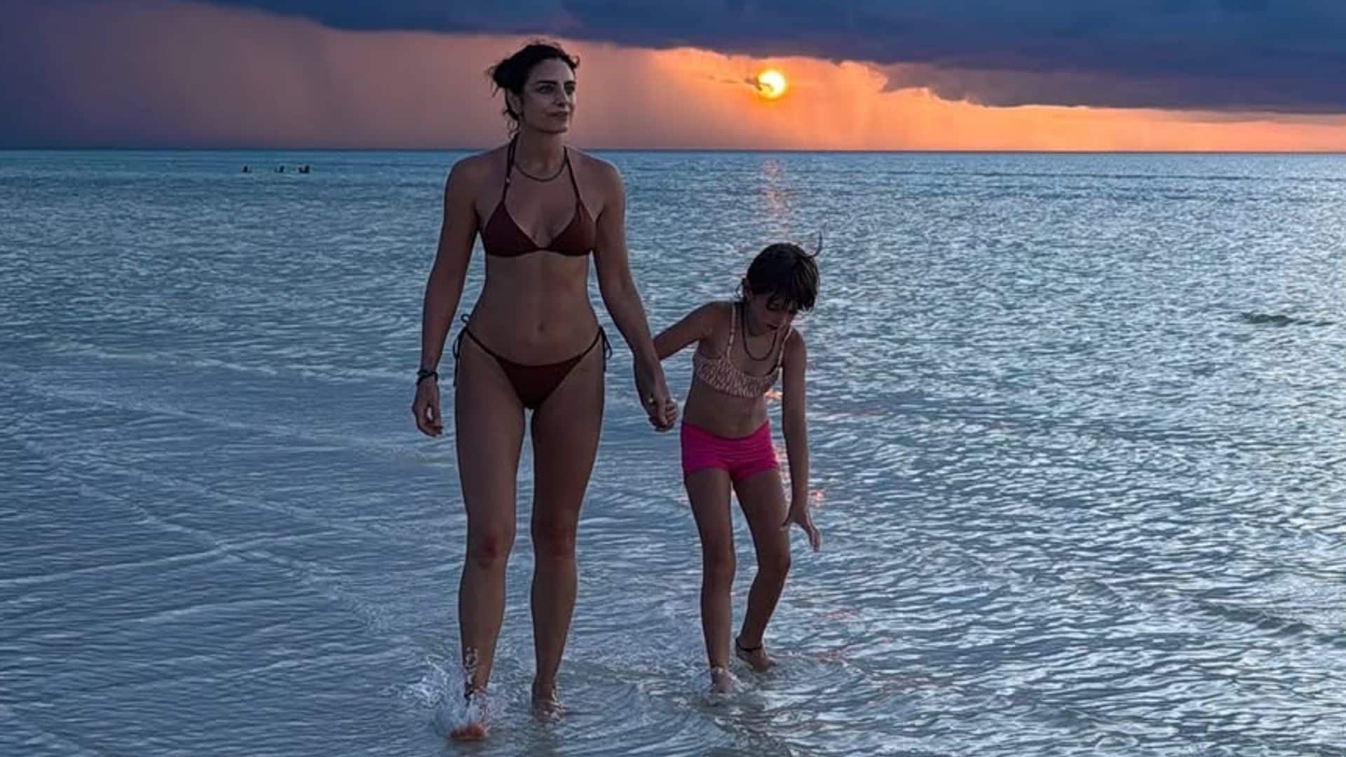 El carrusel de sus mejores momentos abrió con una foto de su hija Kailani, dando un paseo a la orilla del mar.
