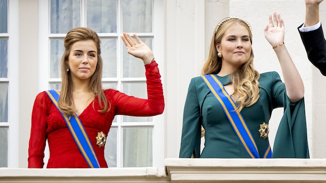 Alexia y Amalia de Holanda en el Día del Príncipe
