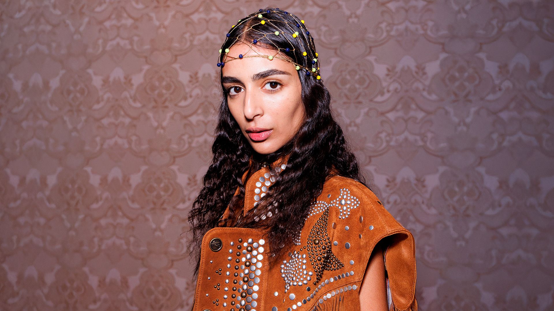 Creció en viviendas sociales y fue descubierta por casualidad: la modelo favorita de Marta Ortega que hoy se rifan las firmas de lujo