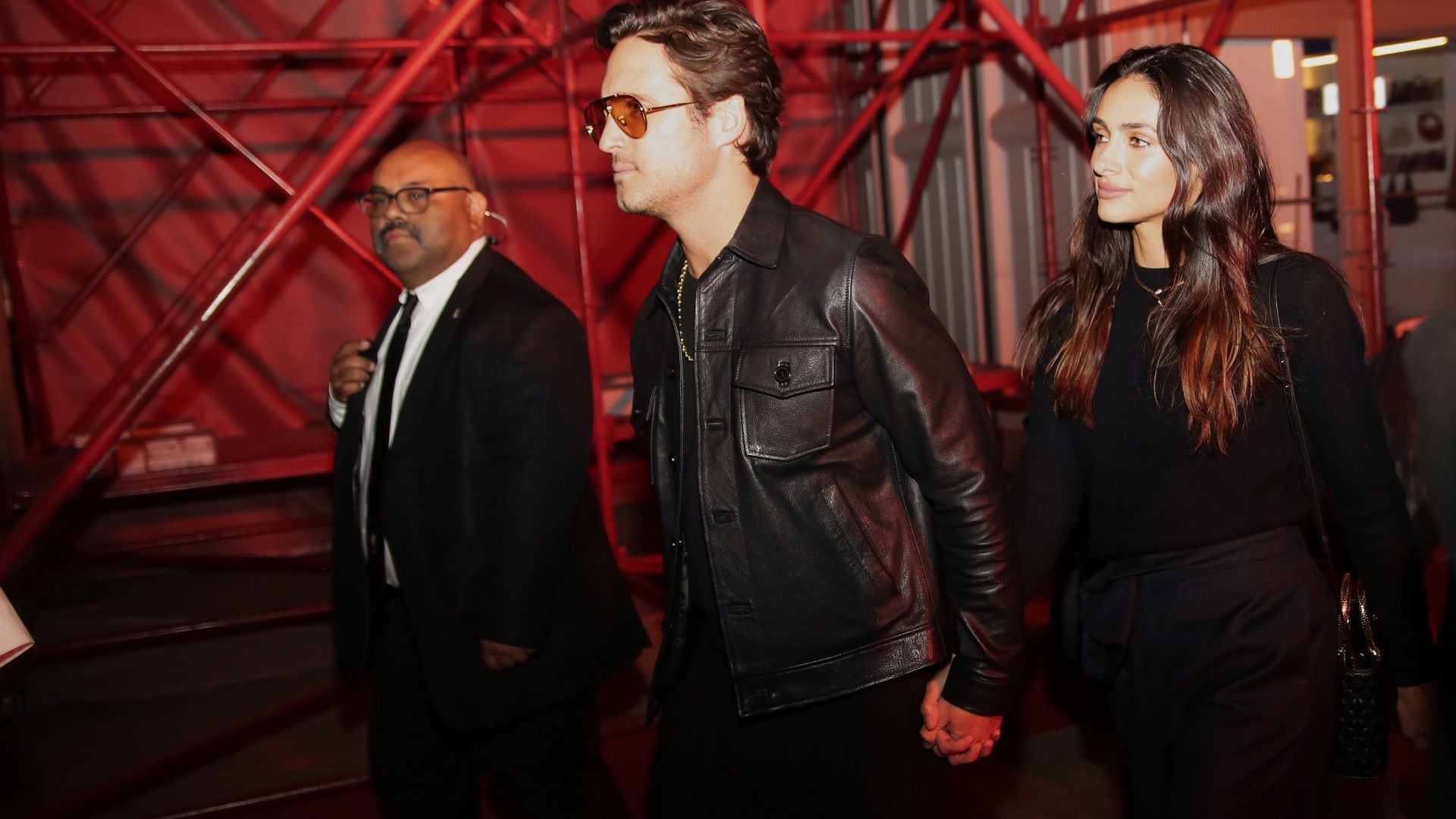 Diego Boneta y Renata Notni entre los invitados más especiales al desfile de Sandra Weil