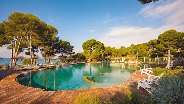 INFINITUM BEACH CLUB en Barcelona