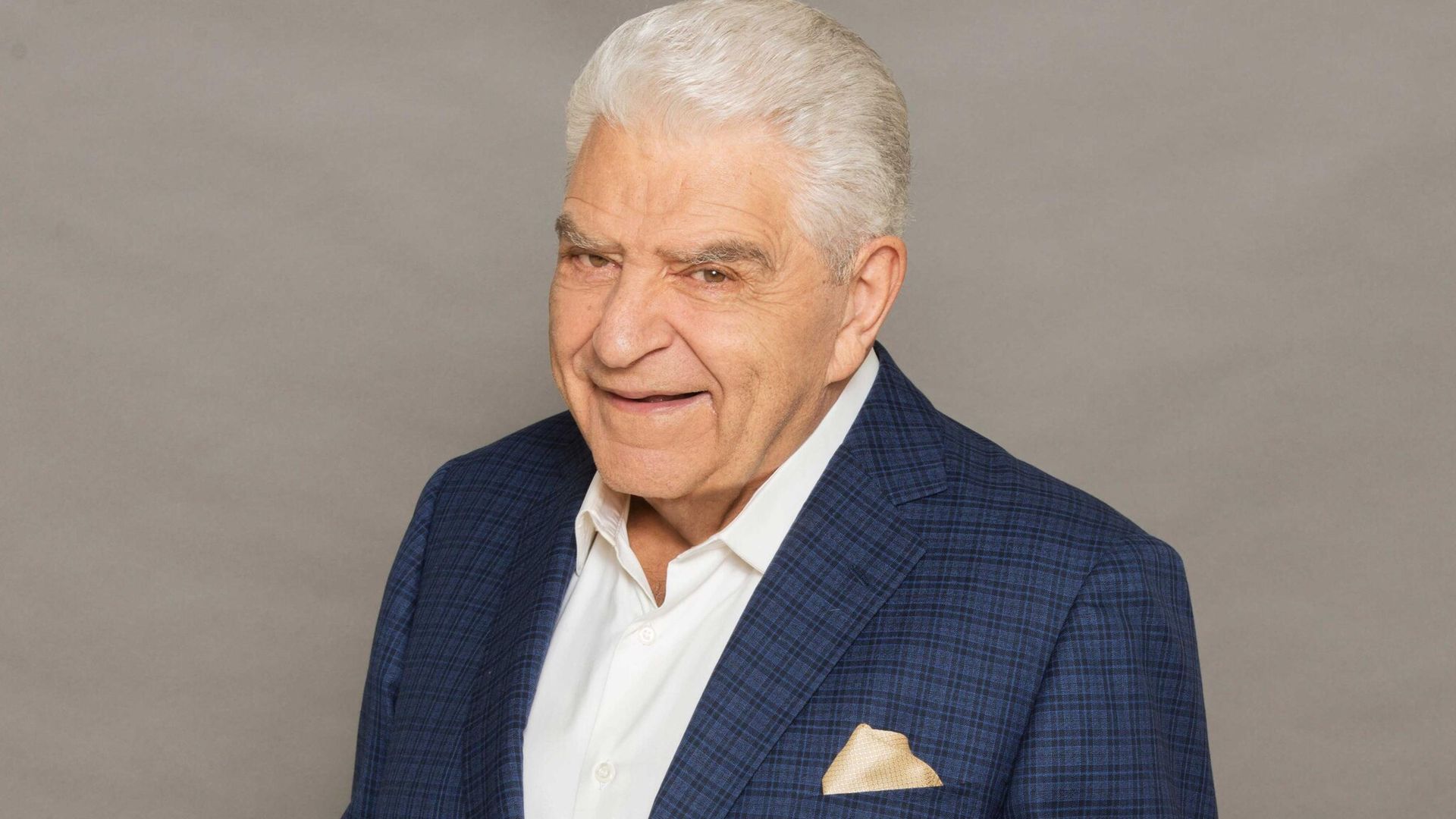 Llega ‘Gigante’, la docuserie que explora el impacto televisivo de Don Francisco y ‘Sábado Gigante’