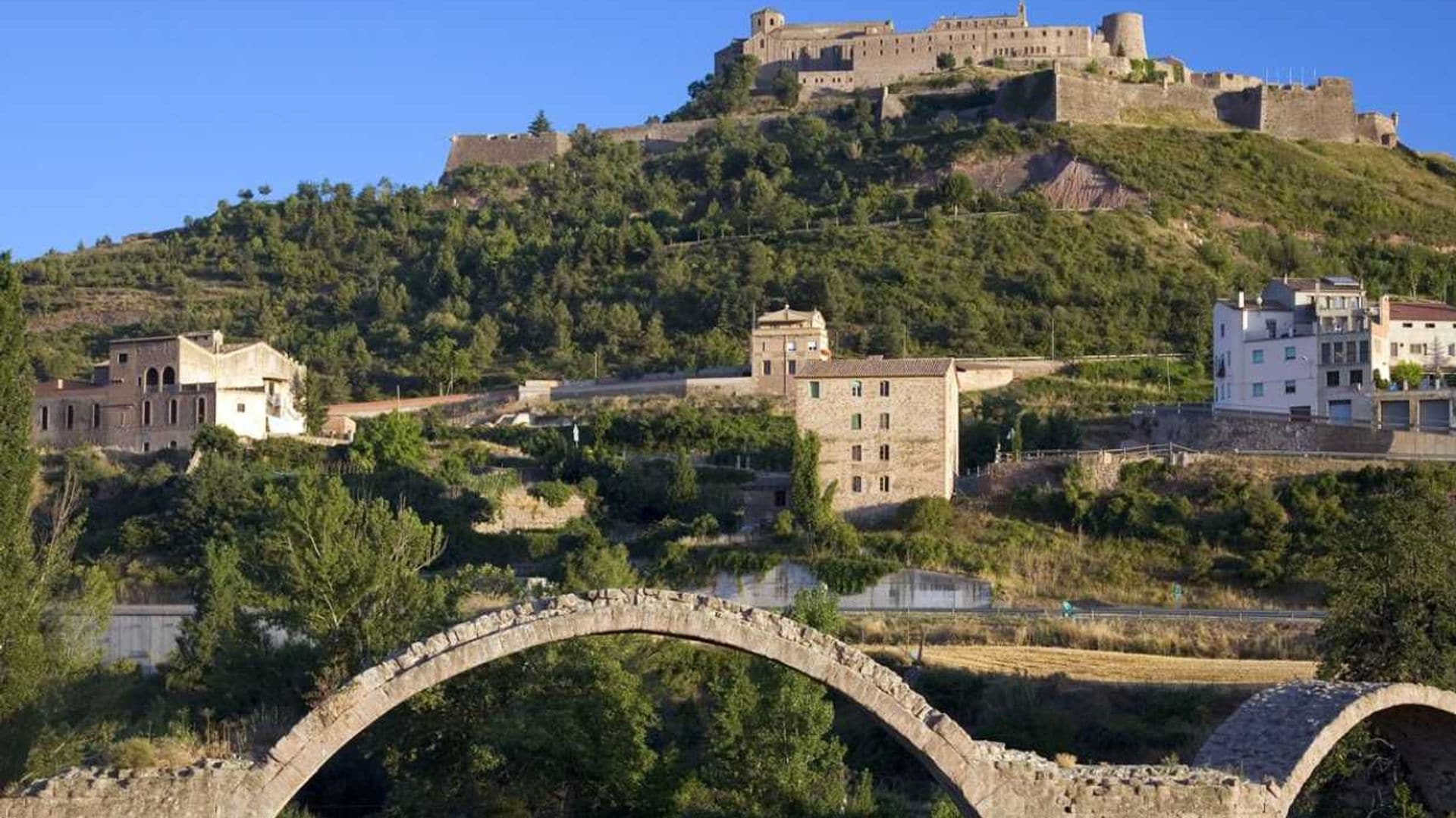 Viaje a la Edad Media en Cardona, un pueblo con mucho encanto