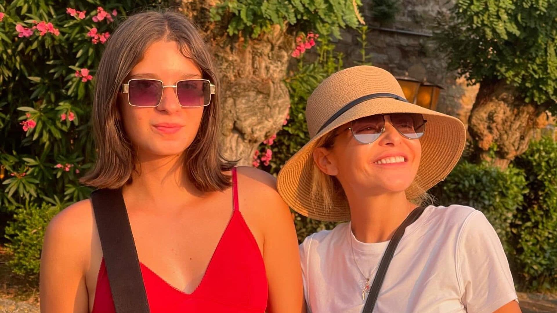 Itatí Cantoral con su hija María Itatí