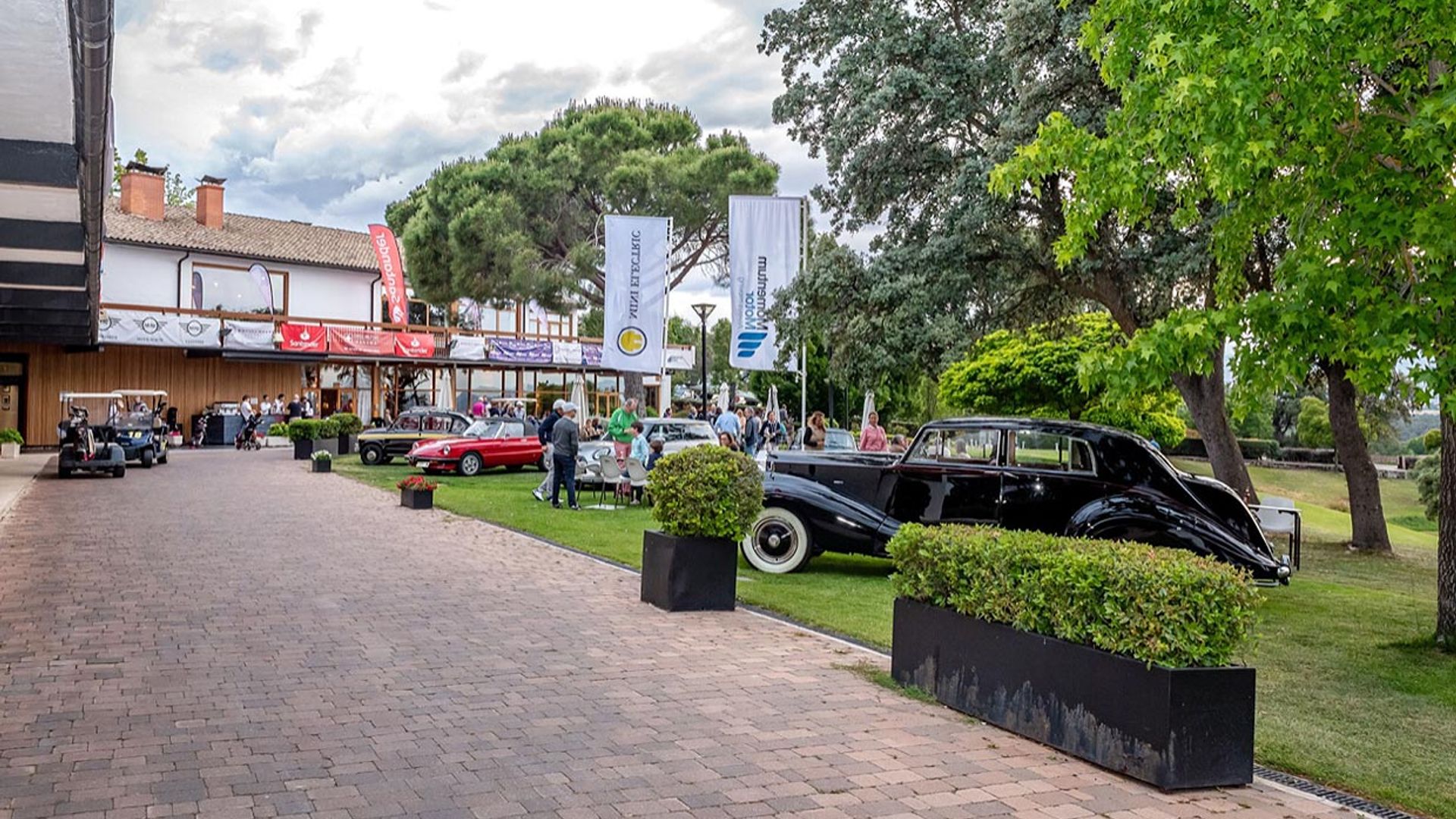 El II Torneo benéfico de Golf María de Villota logra financiar más de 500 tratamientos para niños con enfermedades neuromusculares