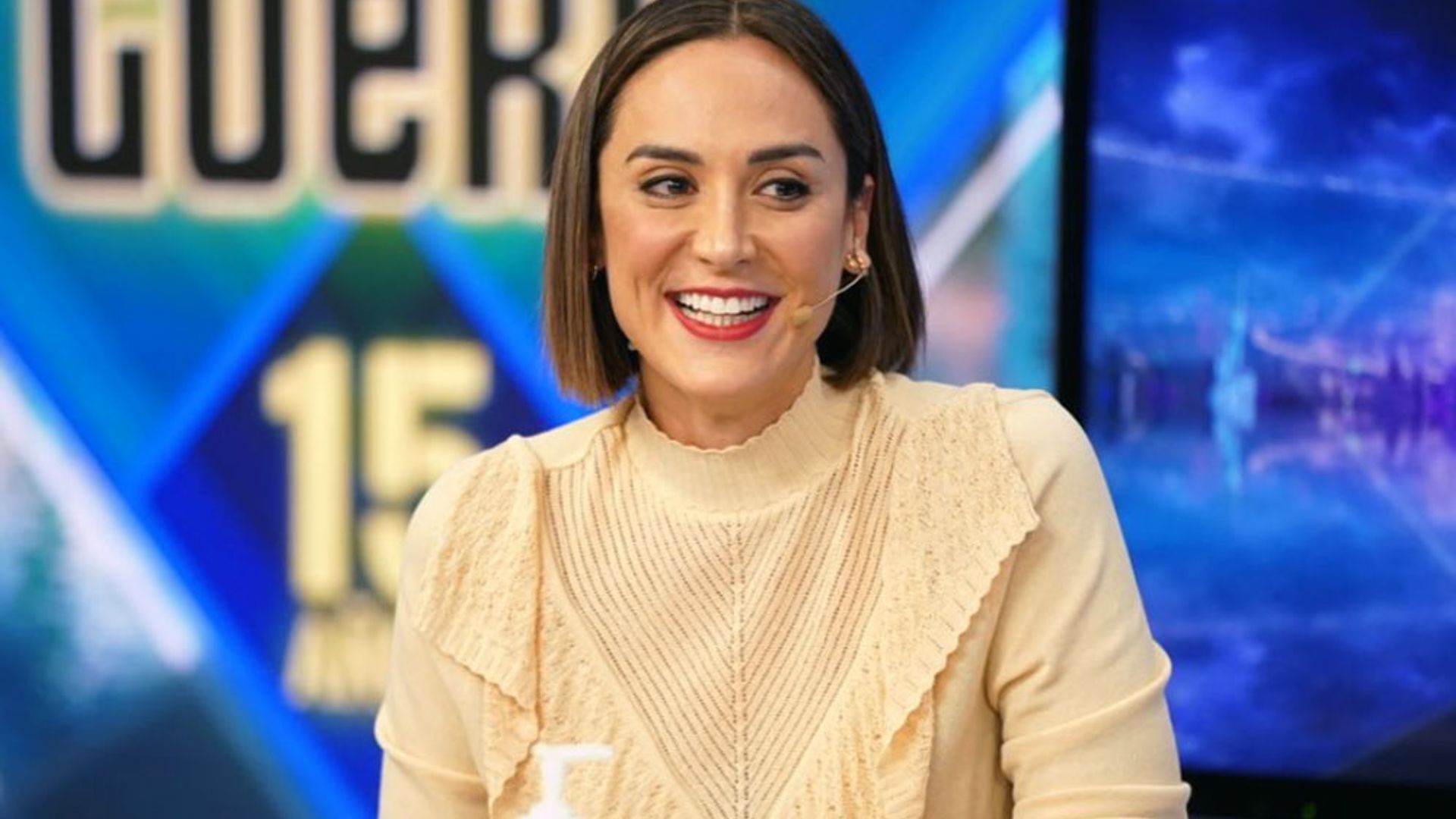 Tamara Falcó copia el truco de las estilistas de Zara para llevar un pantalón de vestir día y noche