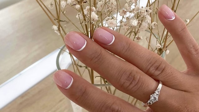 knel.nails