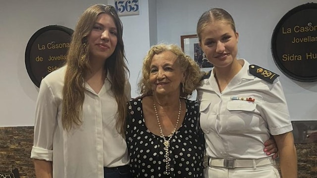 El reencuentro de la princesa Leonor y la infanta Sofía en Gijón