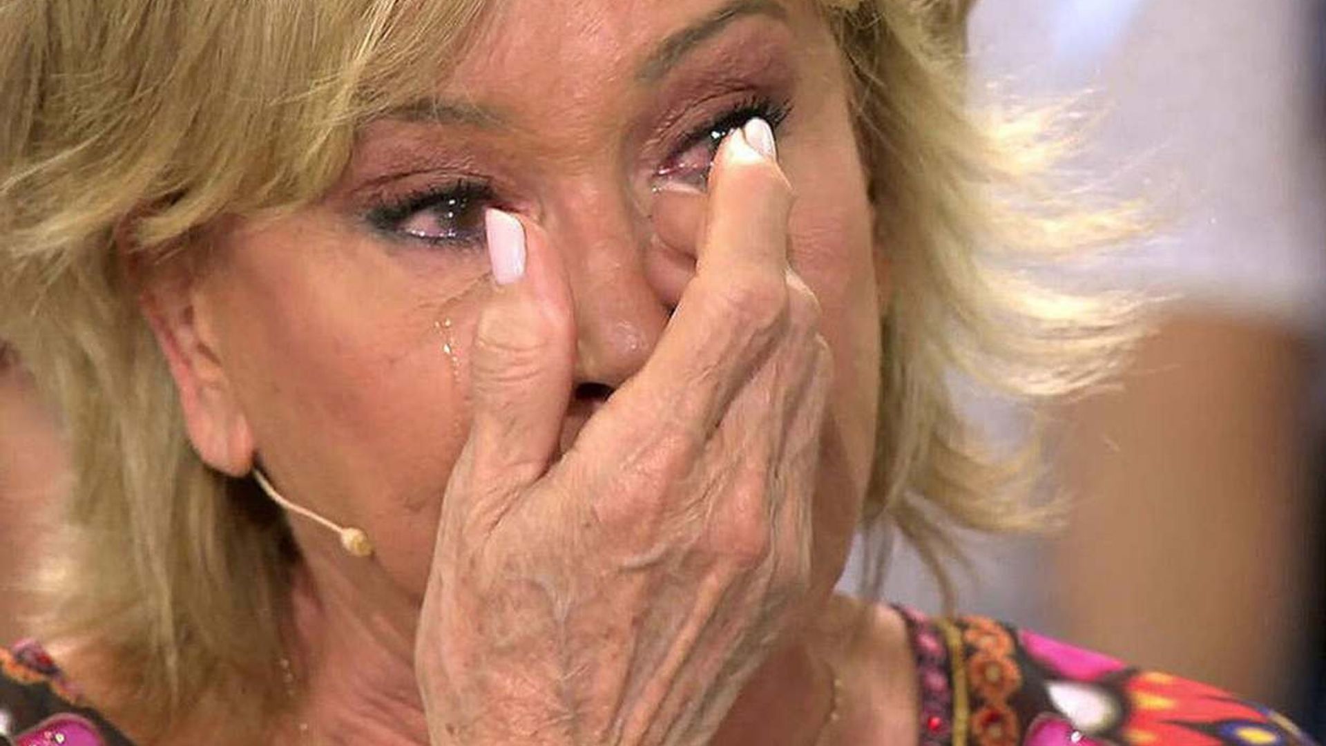 Mila Ximénez se rompe en directo: 'Me estoy metiendo en un bucle de tristeza'