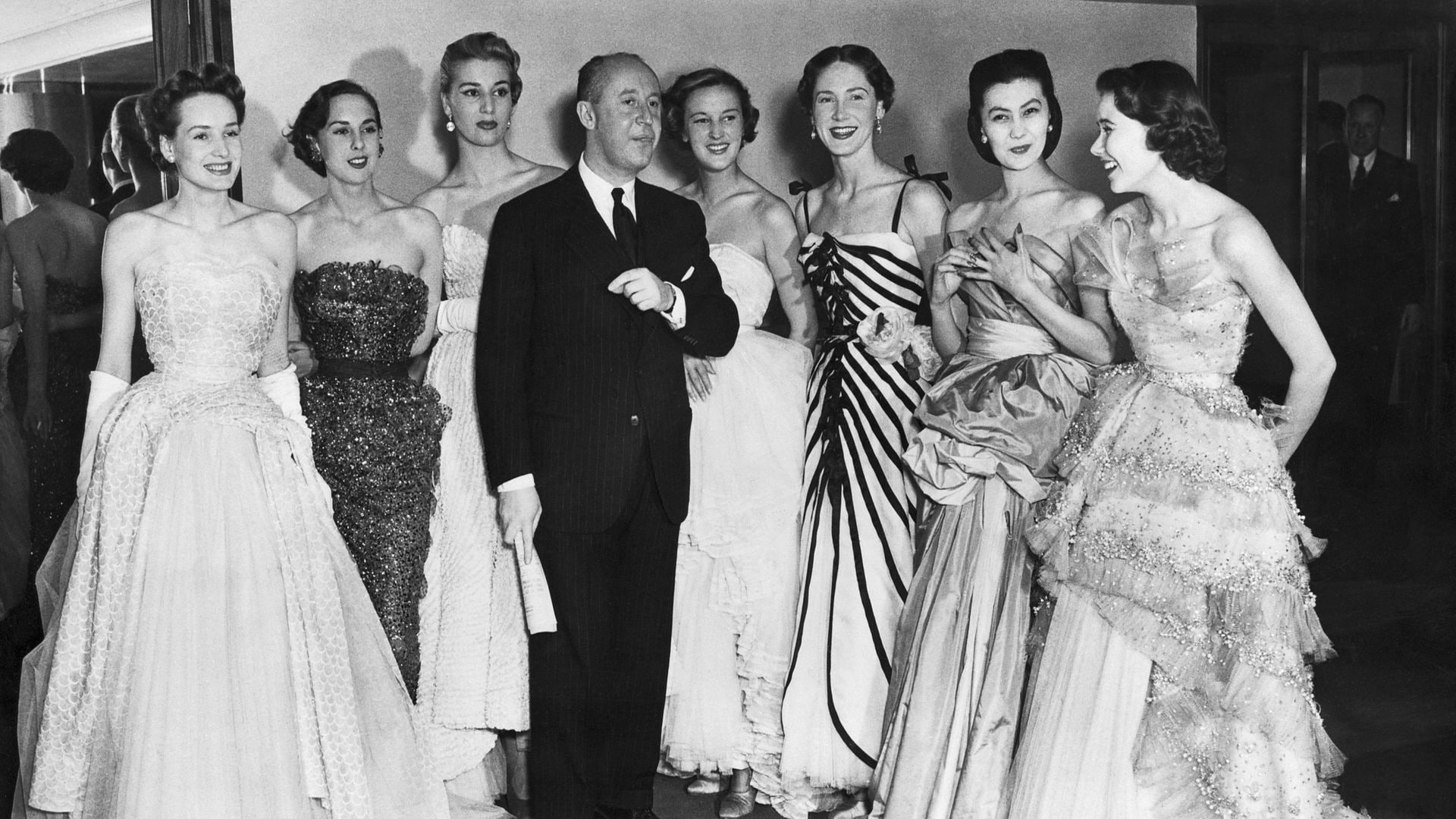 Dior definió la moda femenina de la época