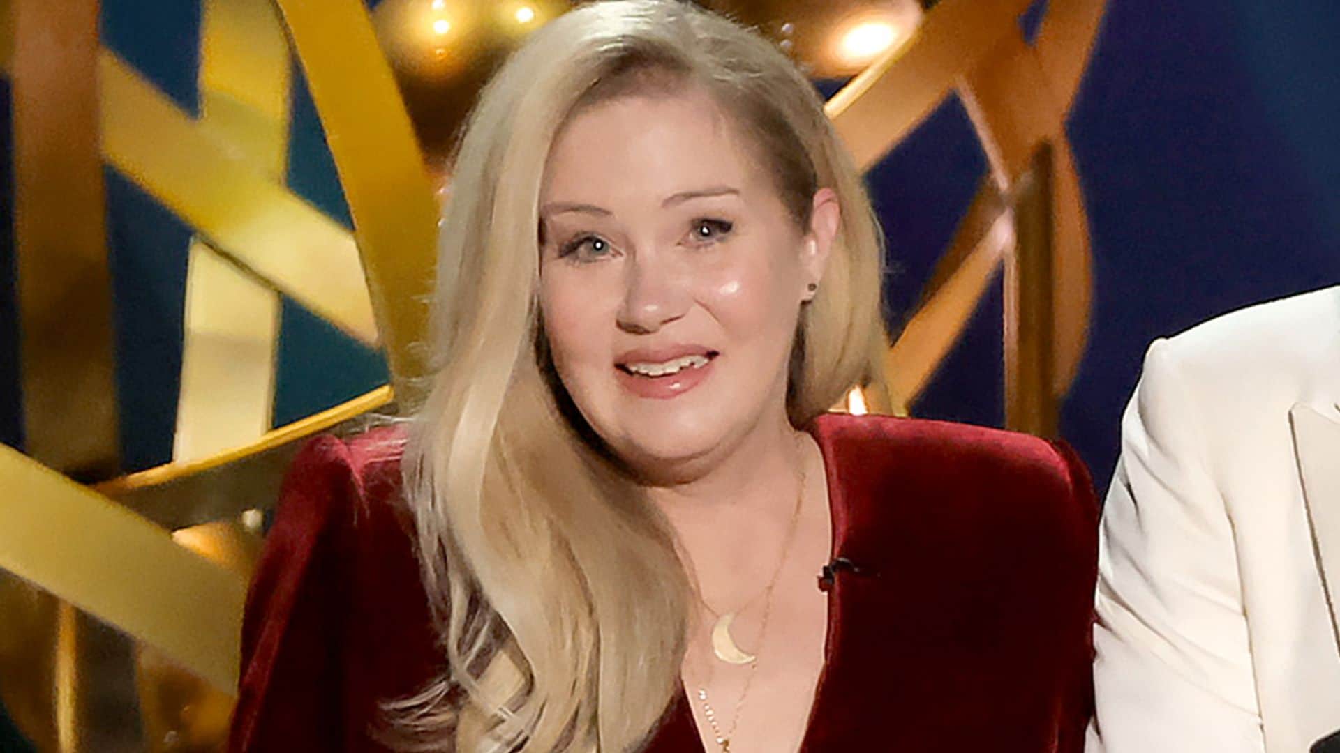 Las lágrimas de Christina Applegate en los Emmy dos años después de ser diagnosticada de esclerosis múltiple