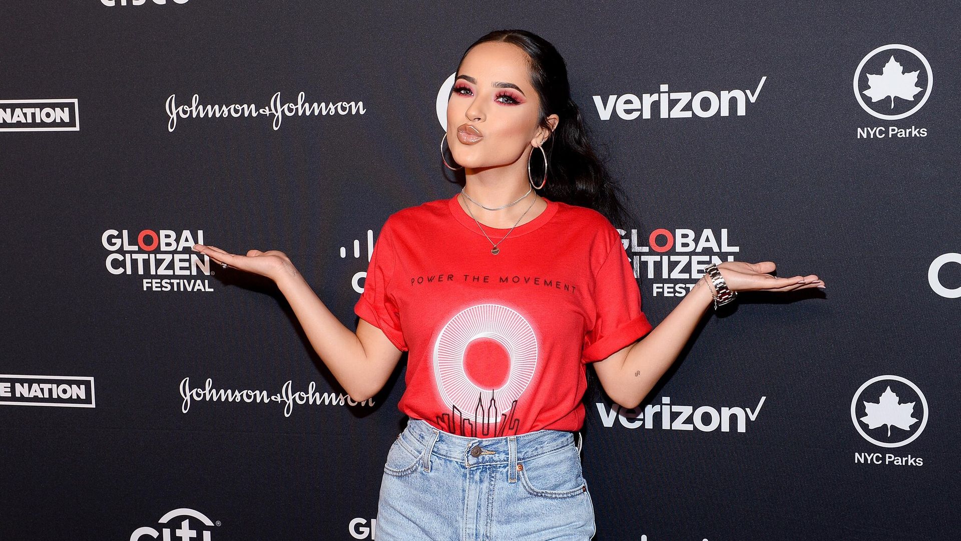 Becky G revela detalles de su convivencia junto a su novio