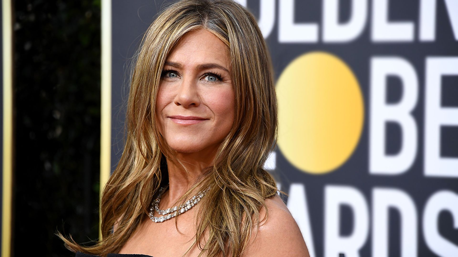 El favorito de Jennifer Aniston y otros champús ecológicos para una supermelena