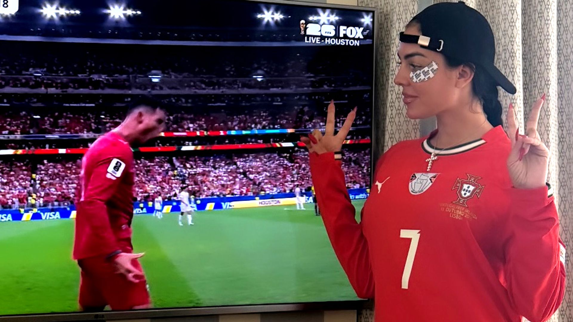 Georgina Rodríguez apoyando a Cristiano Ronaldo