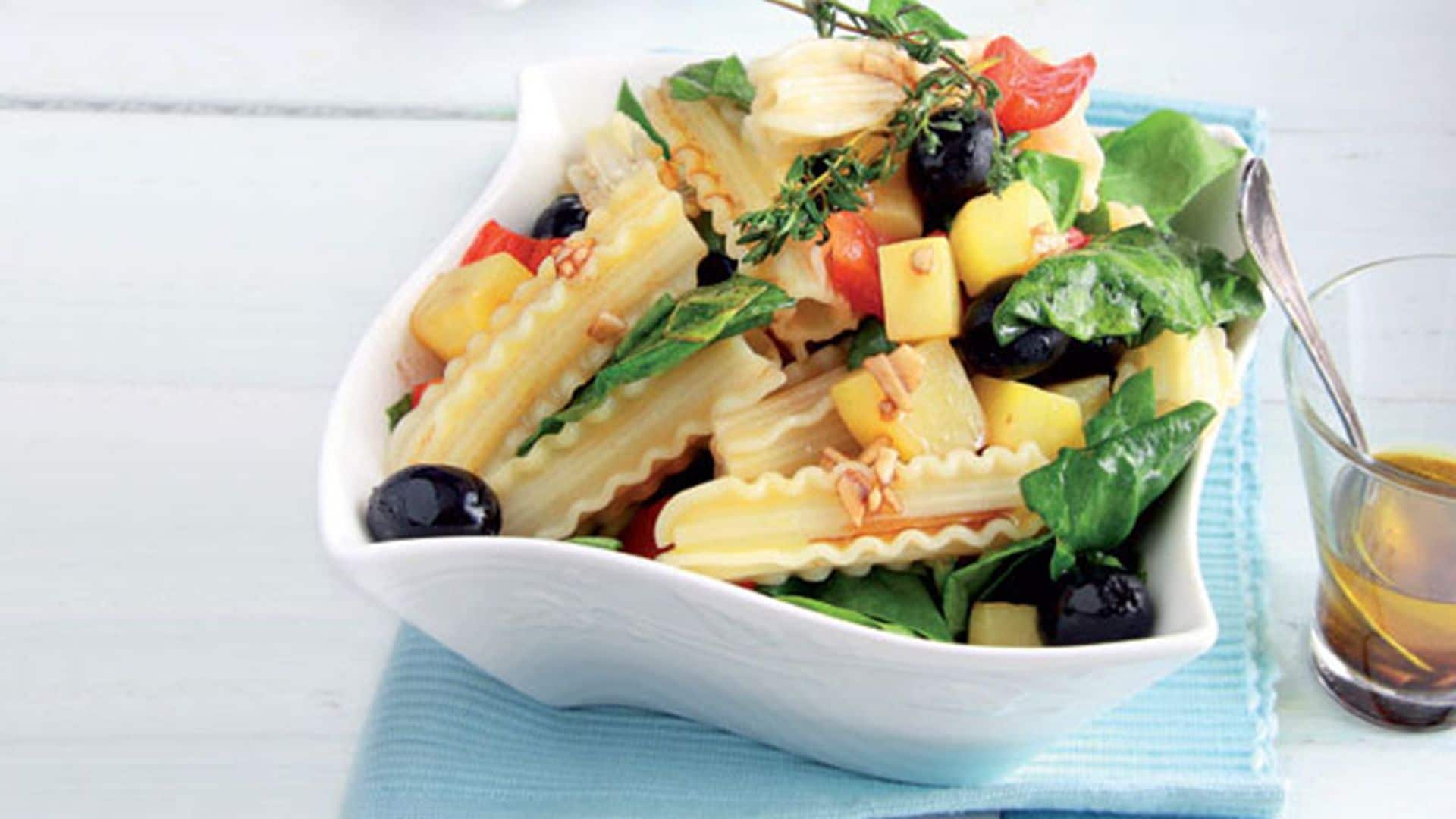 Ensalada de verdura y pasta 'garganelli'