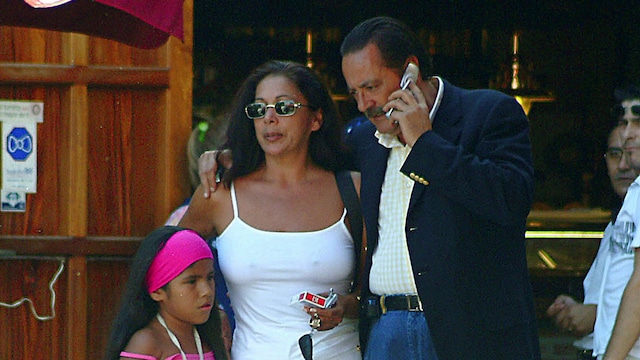 Isabel Pantoja, Isa Pantoja y Julián Muñoz. 2003