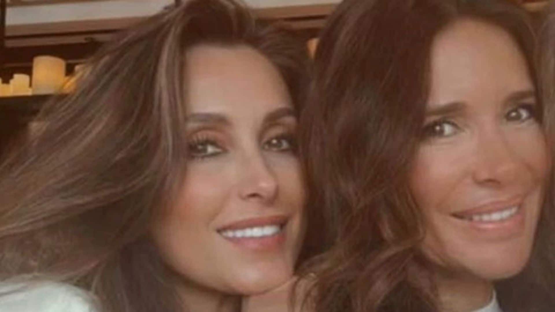 Paloma Cuevas abre su álbum más personal para felicitar a Mamen Sanz en su 50 cumpleaños
