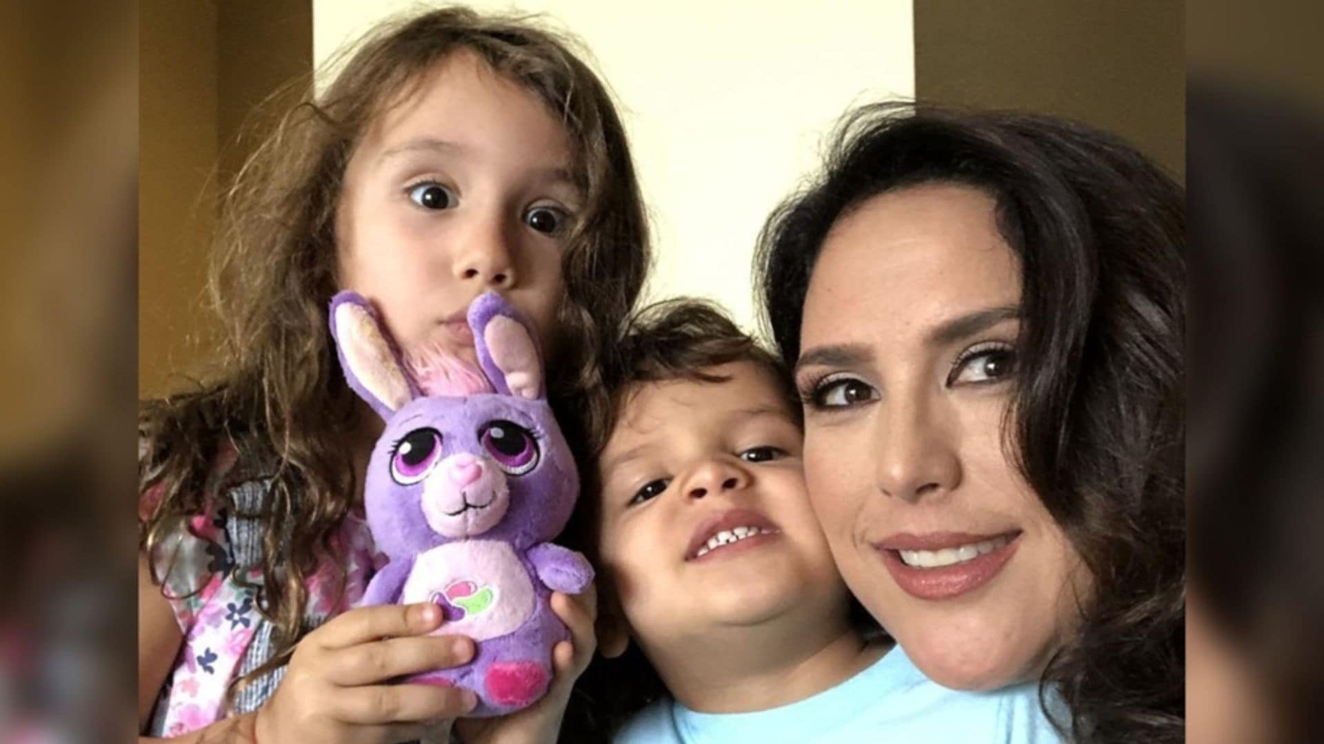 ¡Orgullosa! Angélica Vale comparte su emoción por el debut de su hija en teatro