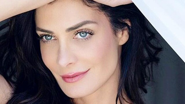 dayanara torres 1 