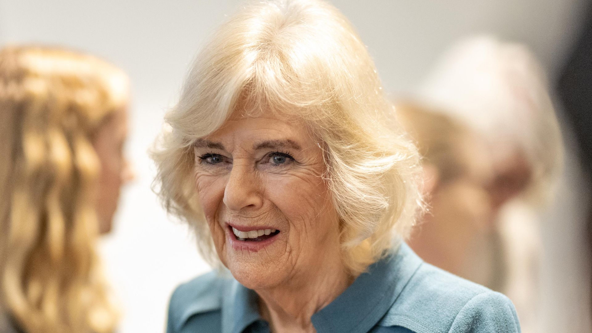 La reina Camilla ha hablado por primera vez de cómo vivió el diagnóstico de cáncer de su marido, el rey Carlos III