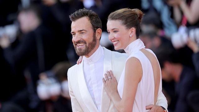 Justin Theroux y Nicole Brydon Bloom en el festival de cine de Venecia, agosto 2024