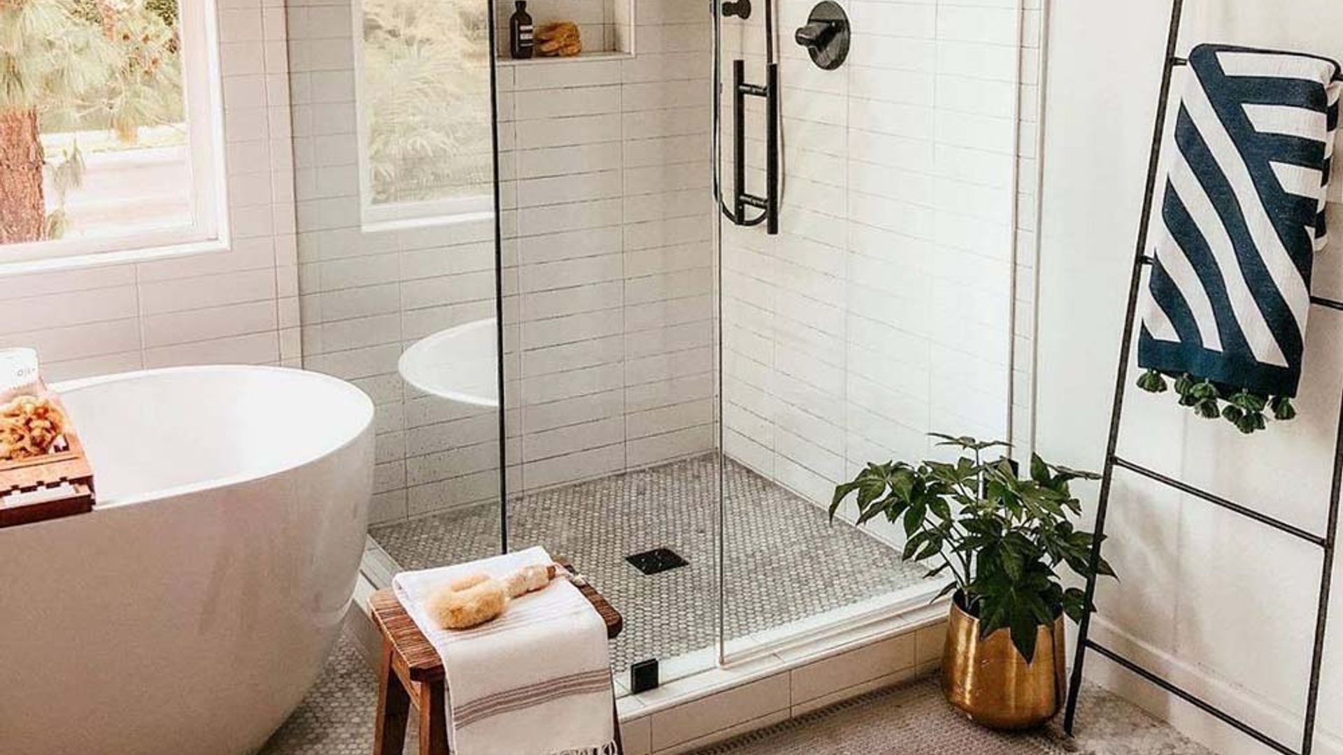Toallas superbonitas y agradables que alegrarán cualquier cuarto de baño este verano