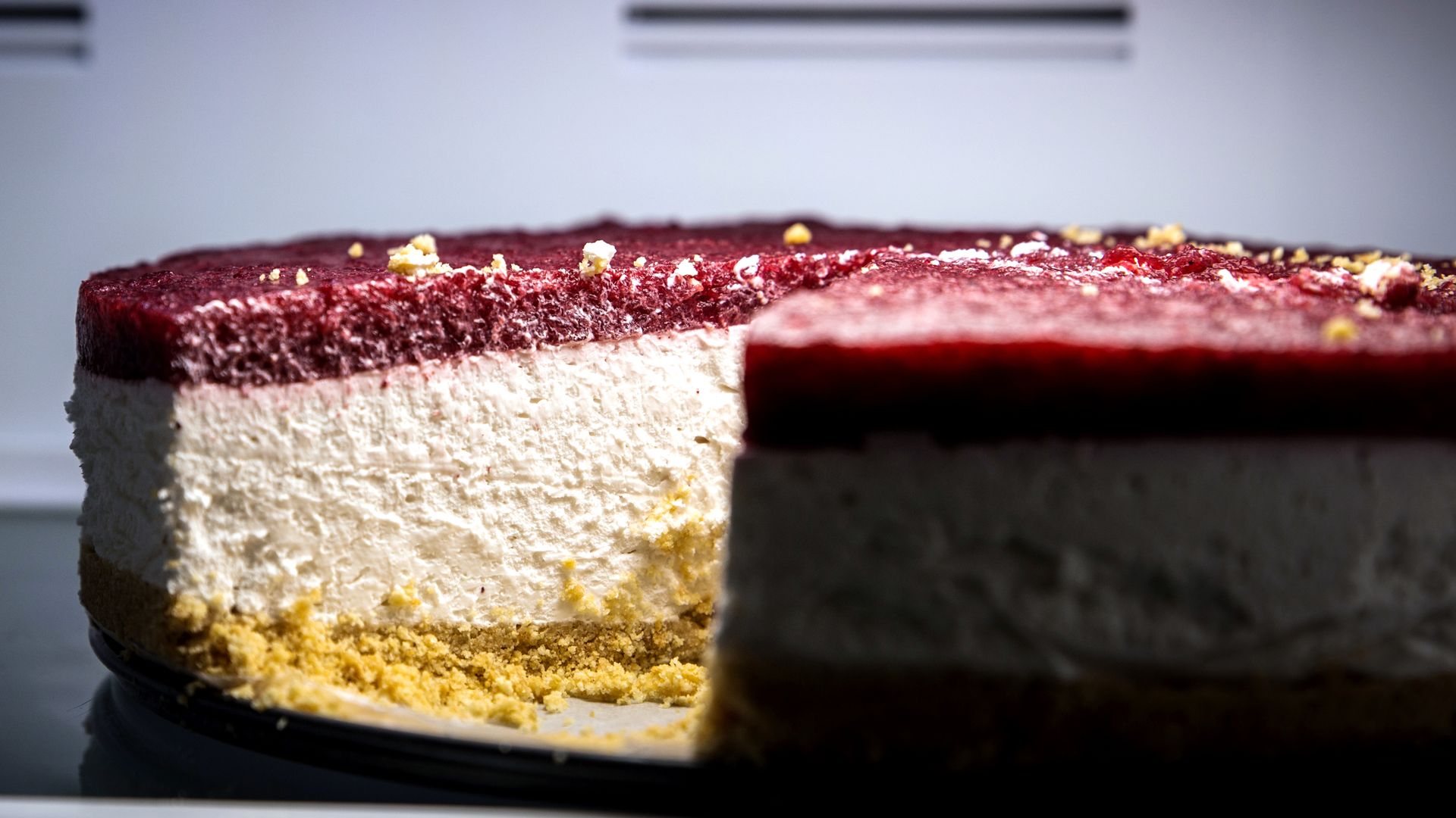 Cómo conservar la tarta de queso en la nevera para que dure más tiempo y esté igual de cremosa