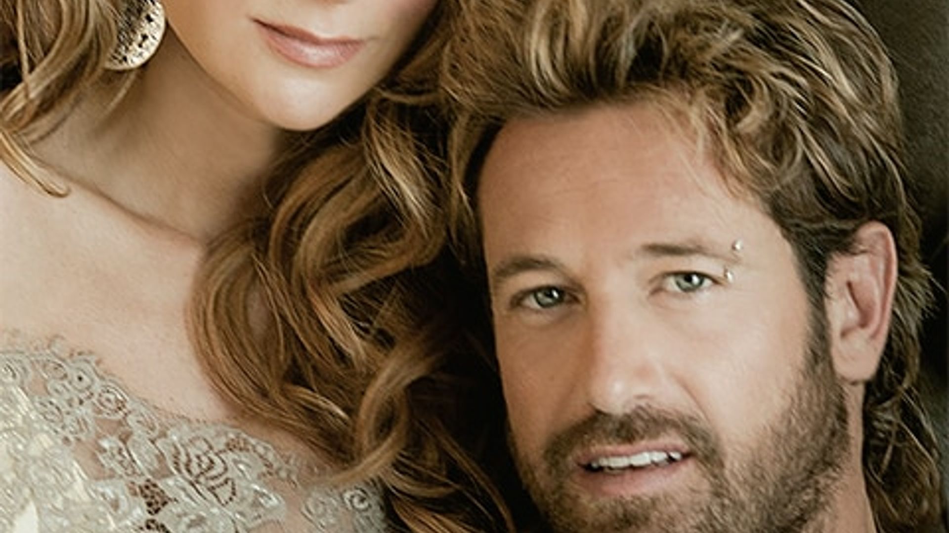 En ¡HOLA!: Geraldine Bazán y Gabriel Soto nos presentan a su segunda hija, Alexa Miranda