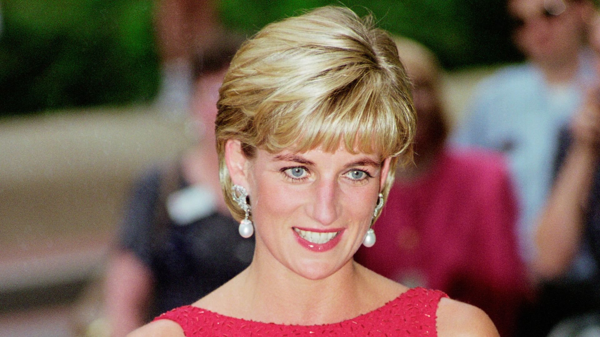 Diana de Gales en una cena benéfica en Washington, en junio de 1997